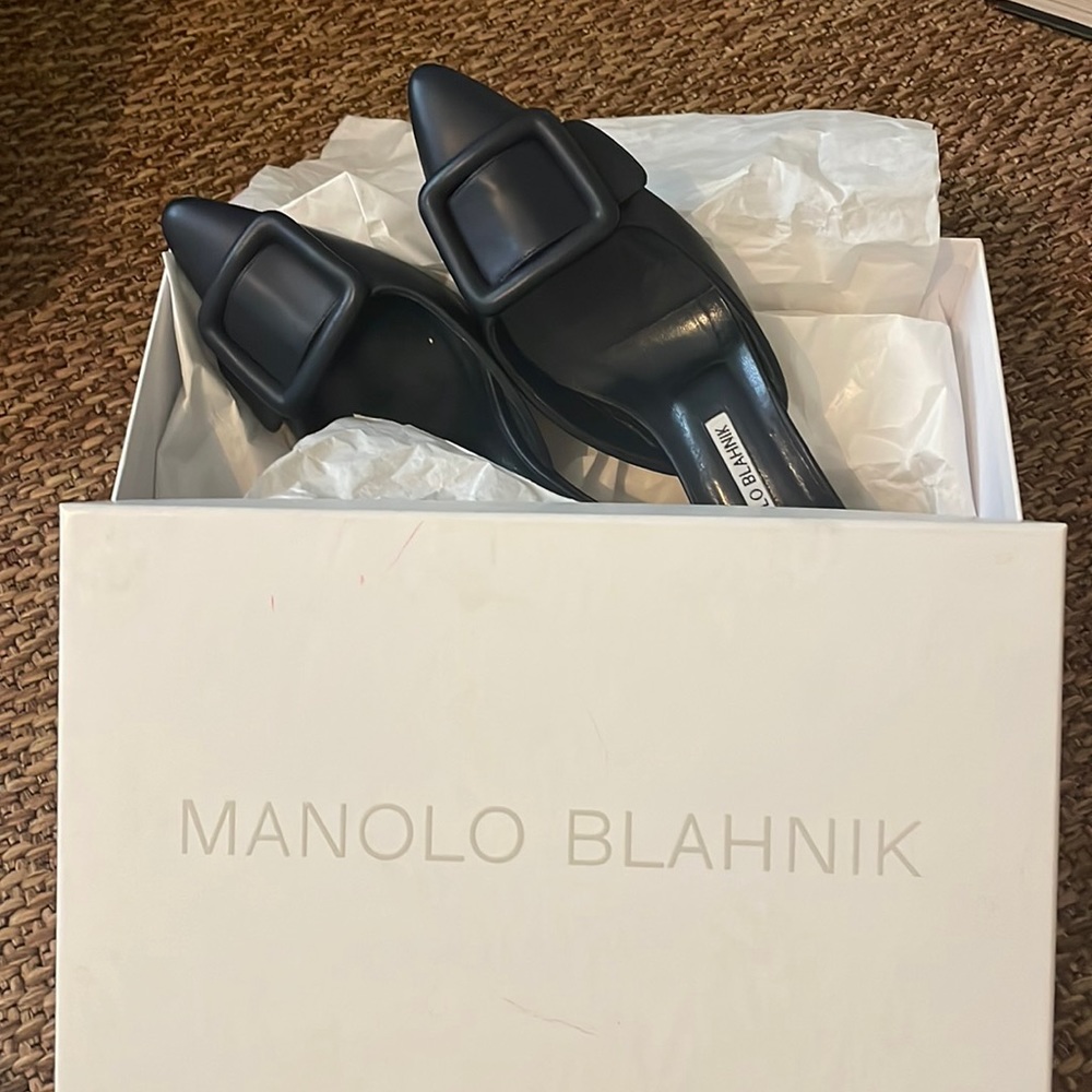 Manolo Blahnik Maysale - Navy Leather 37.5